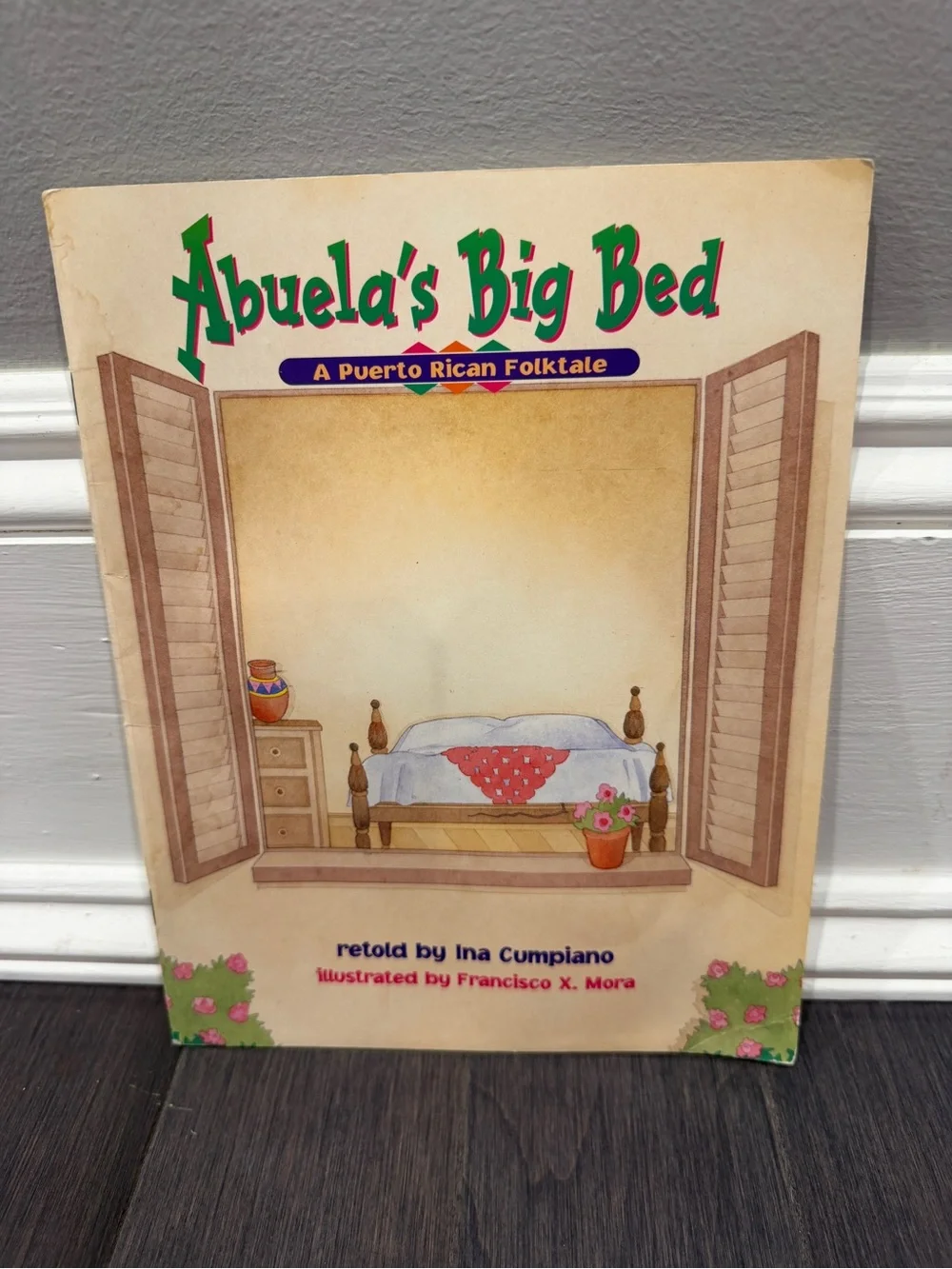 Abuela's Big Bed Illustrated Children's Paperback Soft Cover Puerto Rican Book